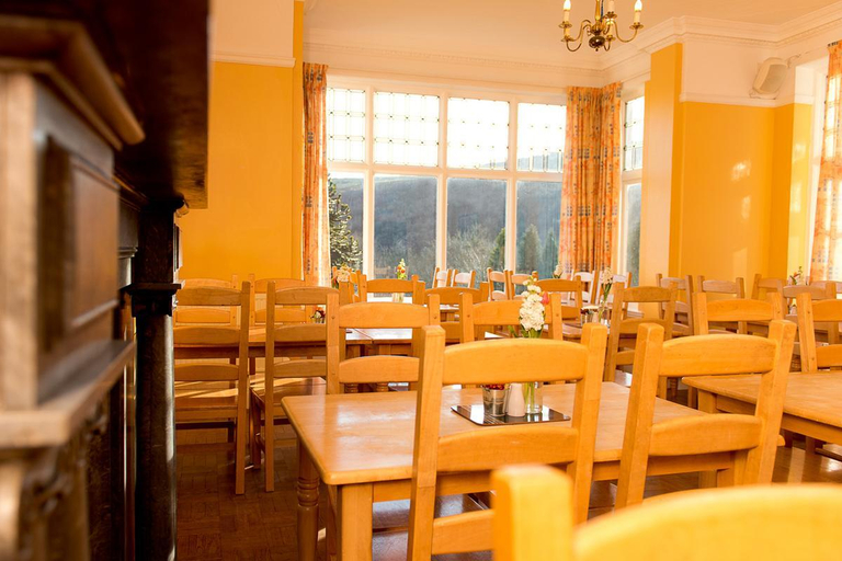 Food & Drinks 3, Hostel YHA Ravenstor, Derbyshire