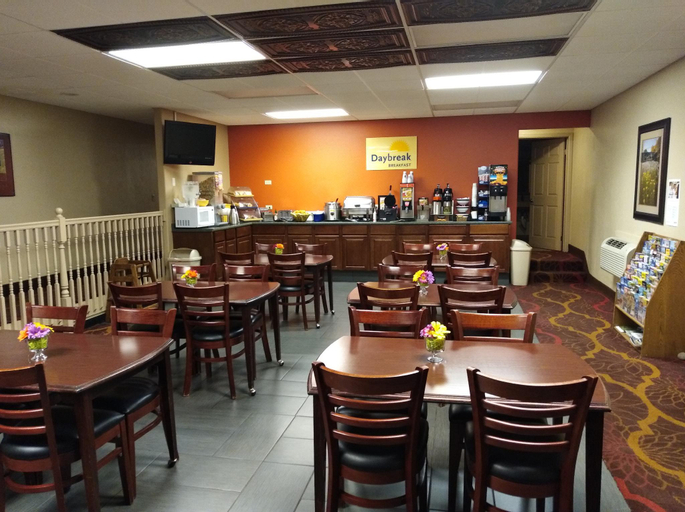 Food & Drinks 5, Days Inn by Wyndham Montrose, Montrose