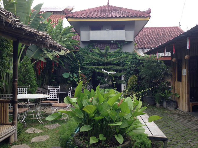 Exterior & Views 2, La Tropicana by Venezia Homestay, Yogyakarta