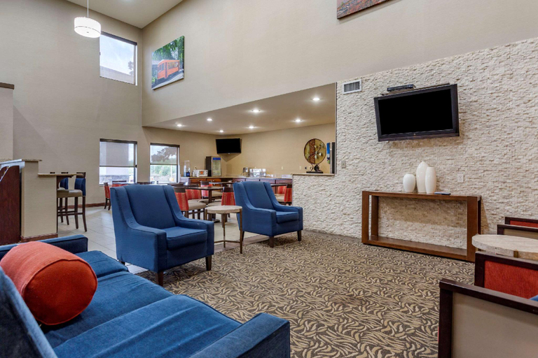 Public Area 2, Comfort Suites Cordova, Shelby