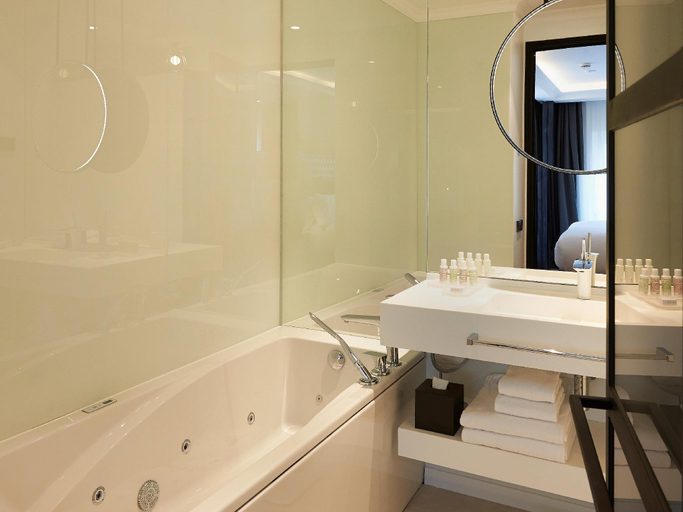 Bathroom 4, Hotel The Serras, Barcelona