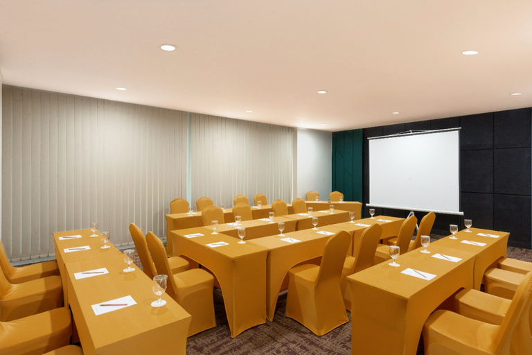Business Facilities 18