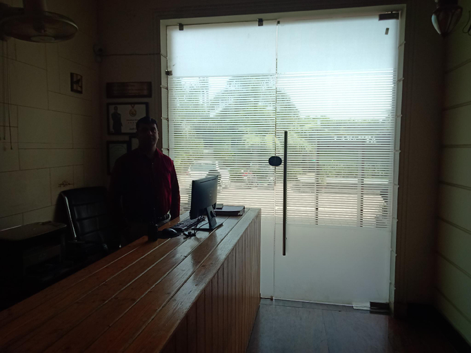 Public Area 3, Lavanya Motel, Delhi