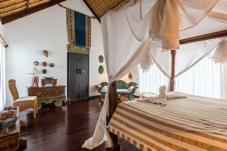 TwoBR Private Pool Villa with a Bathtub- Breakfast, Denpasar