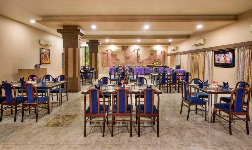 Food & Drinks, Lion Lords Inn-Rajula, Amreli