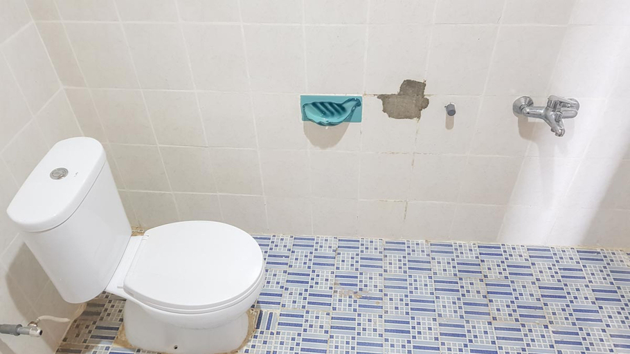 Bathroom 4, Villa Alam Flores Mbohang Ruteng Mitra RedDoorz, Manggarai