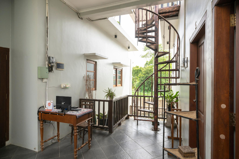 Reception 4, Hotel O Panen House, Denpasar