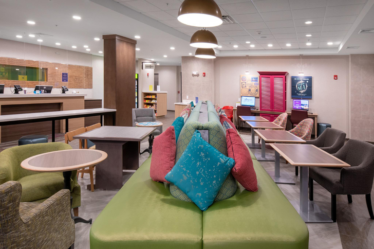Food & Drinks 3, Home2 Suites by Hilton Raynham Taunton, Bristol
