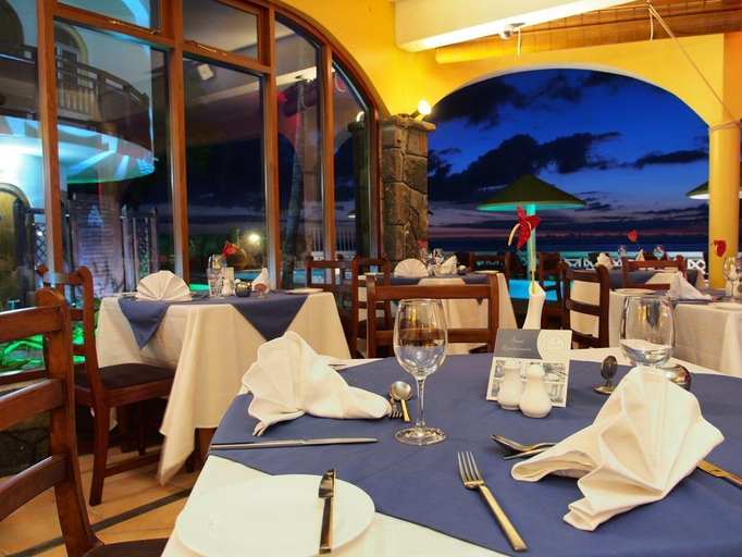 Food & Drinks 3, Gold Beach Resort Mauritius, Black River