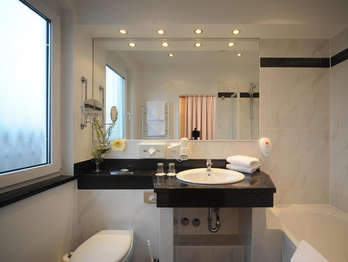 Bedroom 4, Best Western Hotel zur Post, Bremen