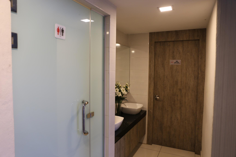 Bathroom, Hotel Jade CIQ, Johor Bahru