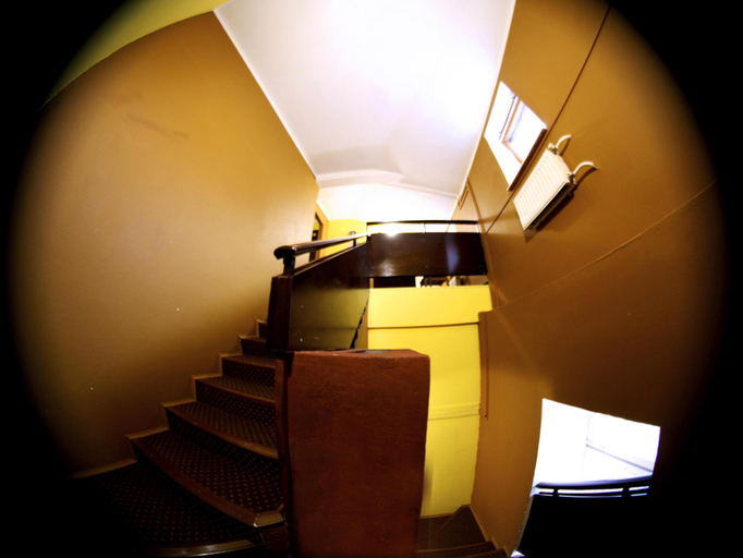 Others 4, Open Hostel Cinema, Central