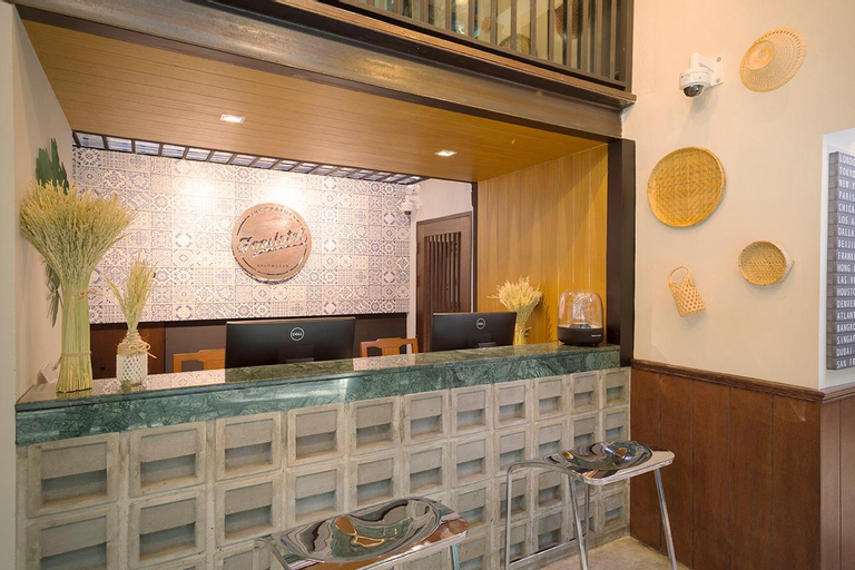 Public Area 3, Foodotel, Khlong San