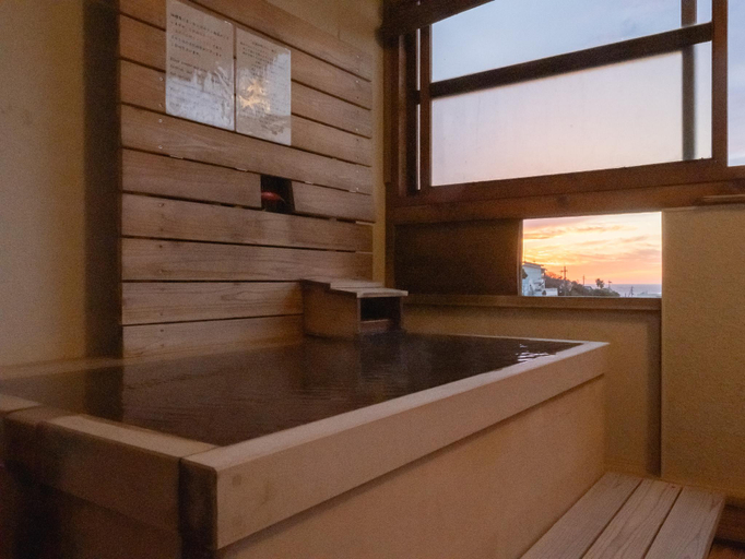 Bathroom, Shirahama Onsen Hotel Tenzankaku Kaiyutei, Shirahama