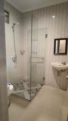Bathroom 5, Su's Cottages Legian Bali, Badung