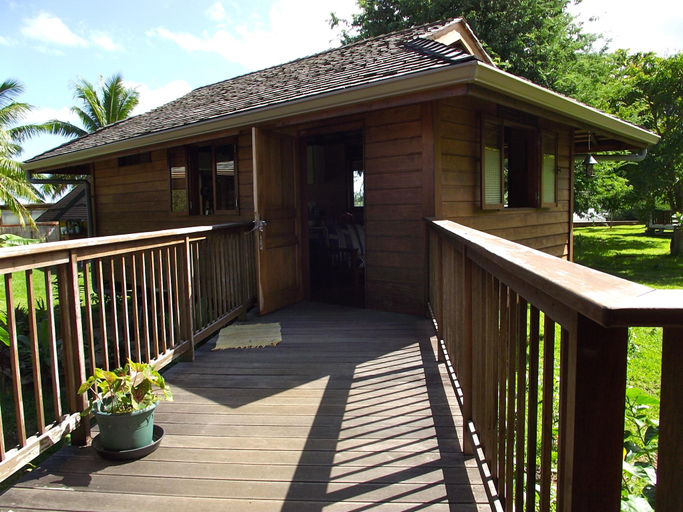 Others 4, Vaianae Lodge