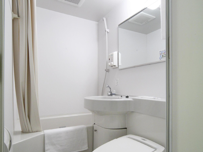 Bedroom 4, Super Hotel Ikebukuro Nishiguchi, Toshima