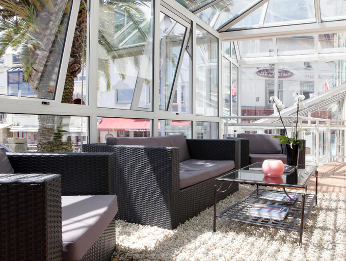 Public Area 3, Hotel Le Benhuyc, Côtes-d'Armor