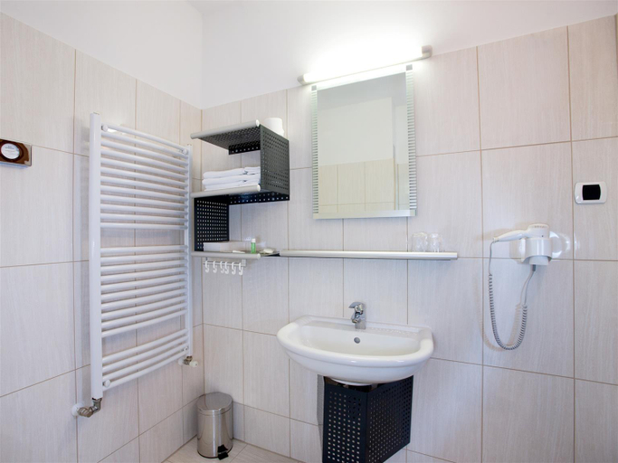 Bathroom 4, Best Western Airport Hotel Stella, Velika Gorica
