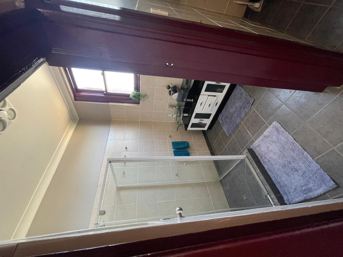 Others 4, Kaneira Hotel, Buloke - North