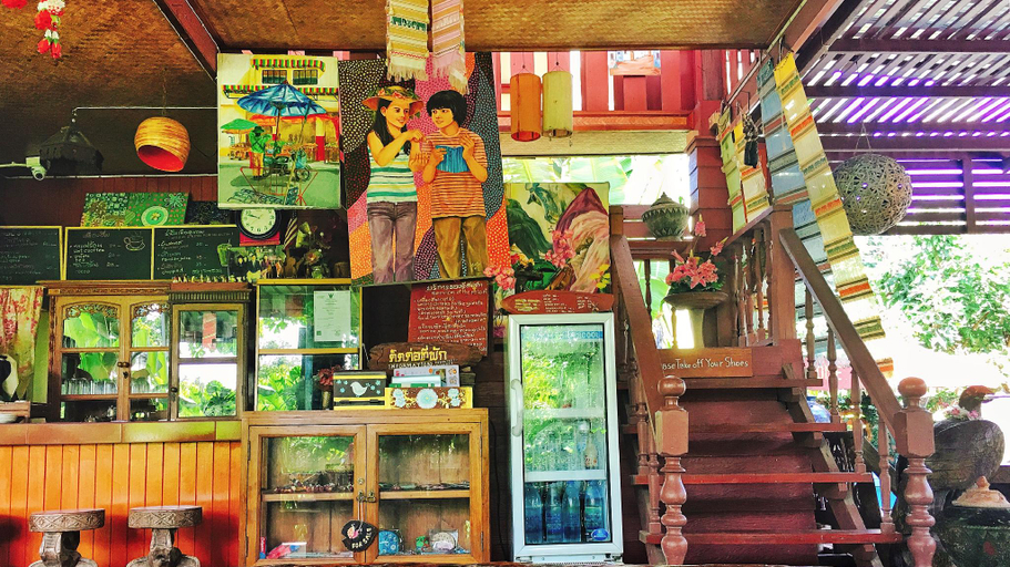 Public Area 3, Bansuan Thanormpat Resort, Saraphi