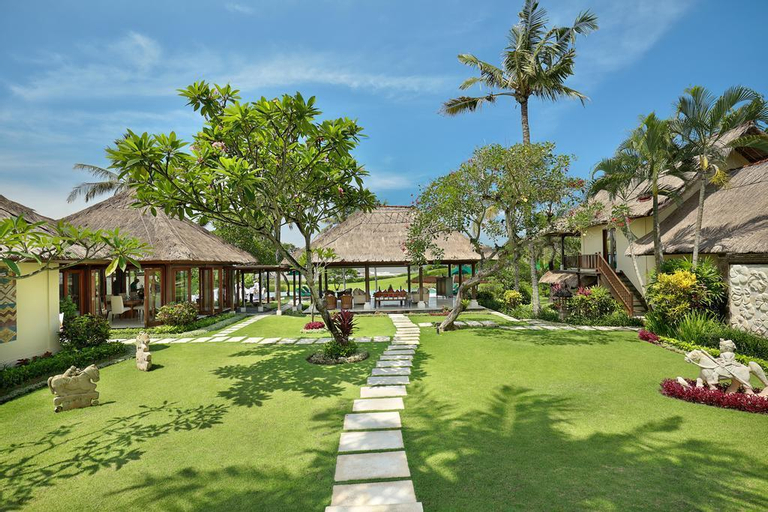 3 BR Villa with Private Pool-Breakfast|IPV, Badung