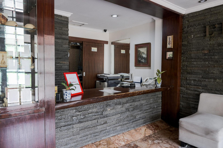 Public Area 3, RedDoorz near WaterBoom Lippo Cikarang, Cikarang