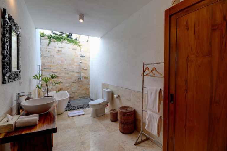 Bathroom 4, Nice view private villa Aprikot 2BR 75% OFF, Gianyar