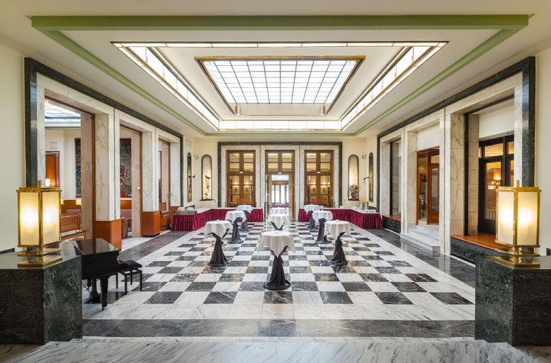 Public Area 3, Hotel Chemnitzer Hof , Chemnitz