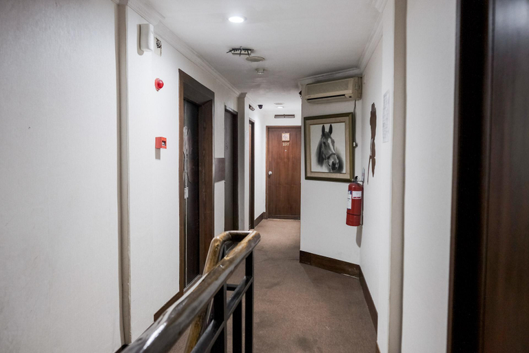 Public Area 3, RedDoorz near WaterBoom Lippo Cikarang, Cikarang
