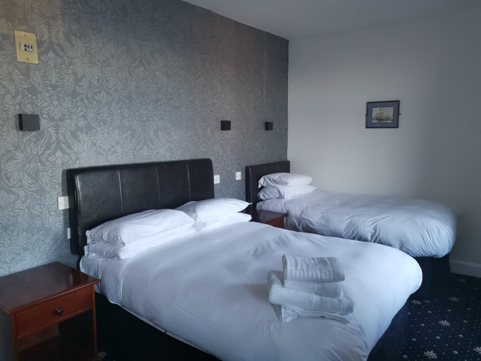 Bedroom 2, Marine Hotel, Moray