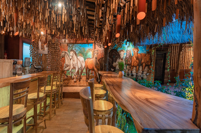 Food & Drinks, Gana Hotel & Restaurant, Gianyar