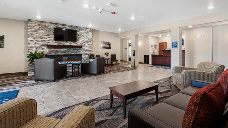 Public Area 2, Cobblestone Hotel & Suites - Urbana, Champaign
