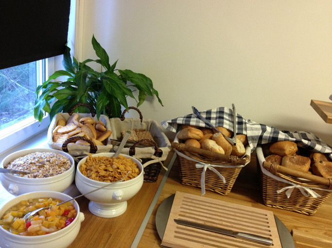 Food & Drinks 2, Hotell Dialog, Huddinge