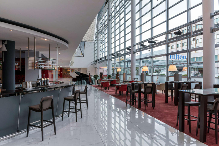 Food & Drinks 5, Hilton Geneva Hotel & Conference Centre, Genève