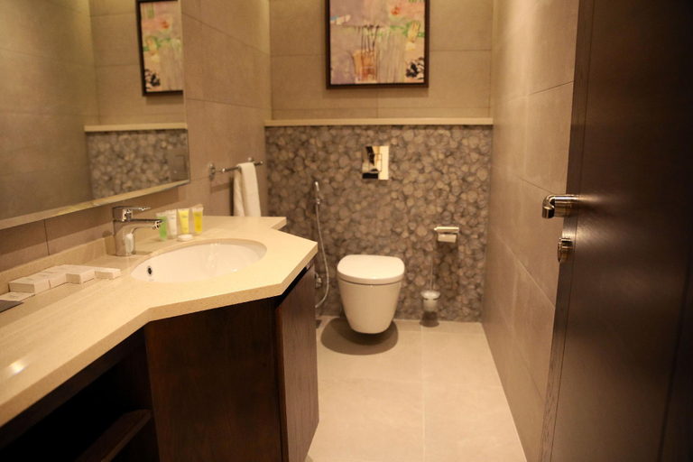 Bathroom 4, Downtown Hotel Apartment, Wadi Essier