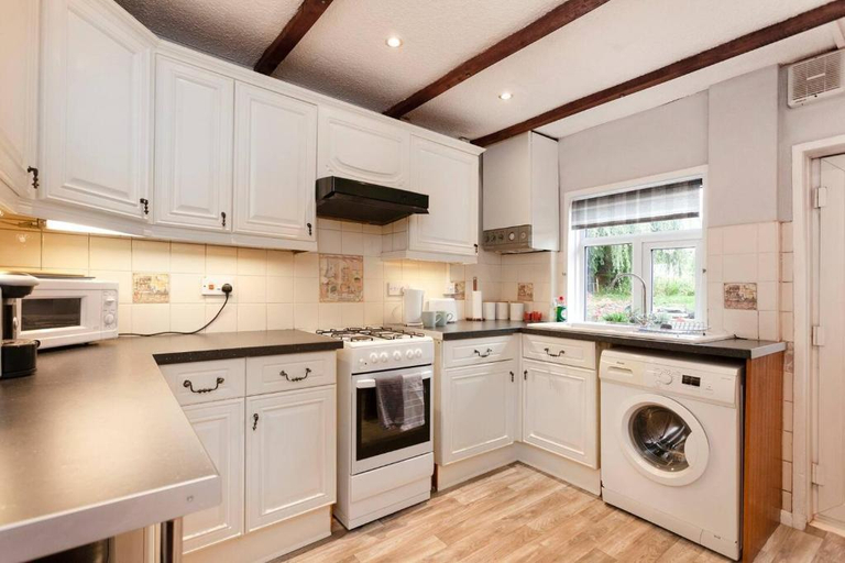 Others 4, Silver Stag Properties, 2 BR Home in Town Centre, Leicestershire