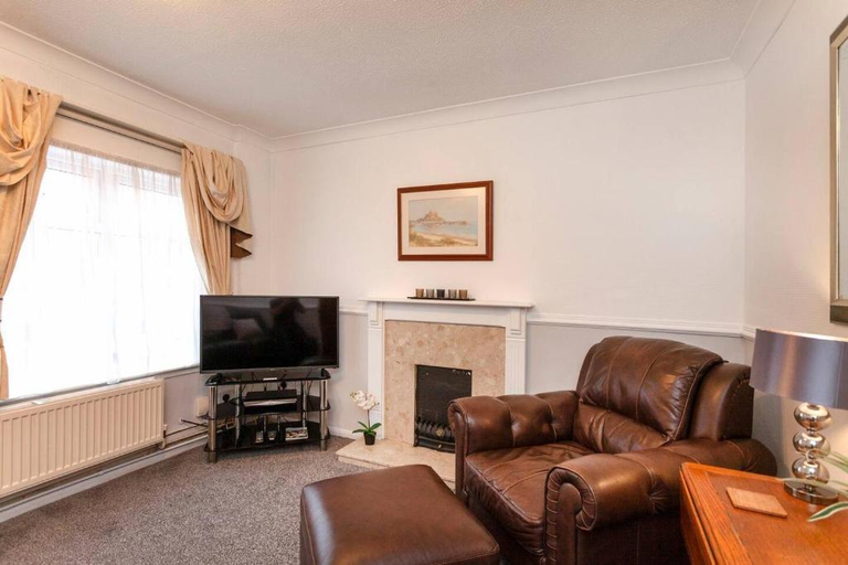 Others 3, Silver Stag Properties, 2 BR Home in Town Centre, Leicestershire