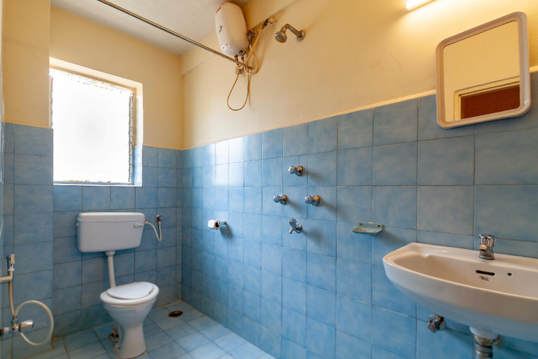 Bathroom 2, Somy Anjuna Resort, North Goa