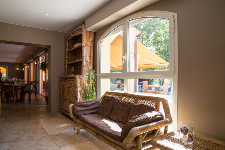 Public Area, La Villa Vicha, The Originals Relais, Gard