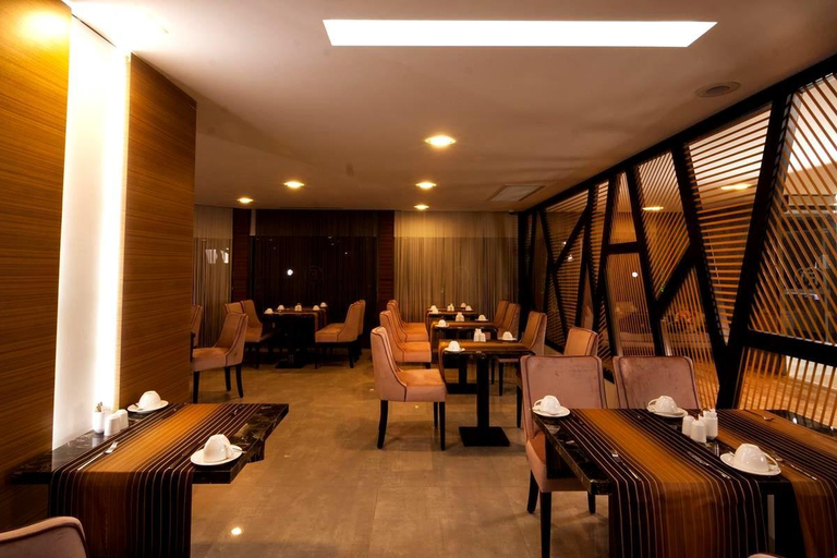 Food & Drinks 5, MAJURA HOTEL BUSINESS, Karşıyaka