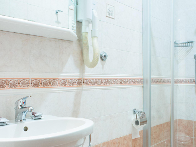 Bathroom 4, Hotel Anfiteatro Flavio, Rome