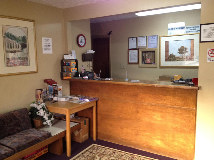 Public Area 3, McClellan Inn Anniston, Calhoun