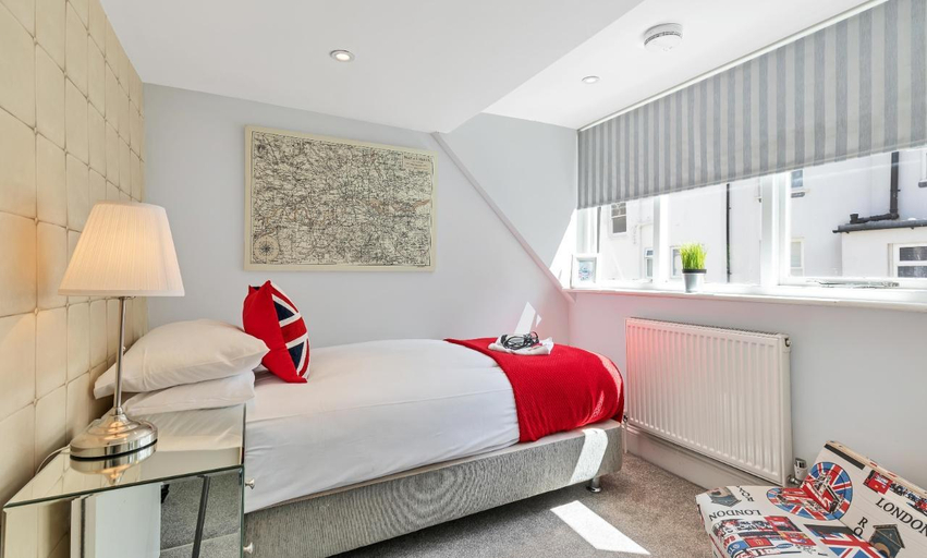 Bedroom 3, Central Pier Place| By My Getaways , Brighton and Hove