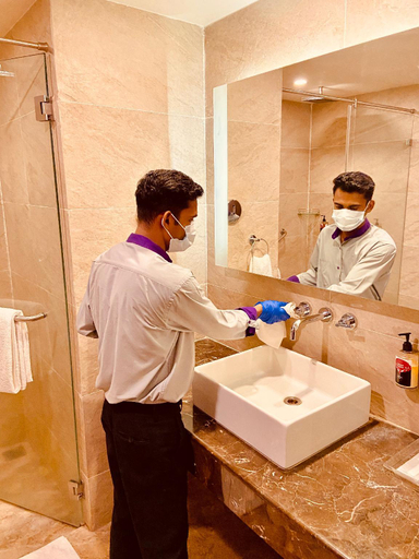 Bathroom 2, Hotel Central Park, Udupi