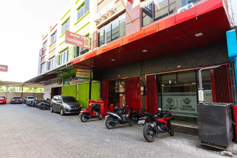 Exterior & Views, RedDoorz @ Hertasning Area 2, Makassar