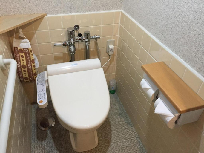 Bathroom 2, Tajimaya Ryokan, Nagiso
