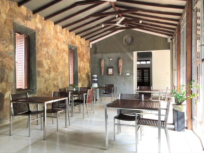 Food & Drinks 5, Isana Beach House, Tangalle