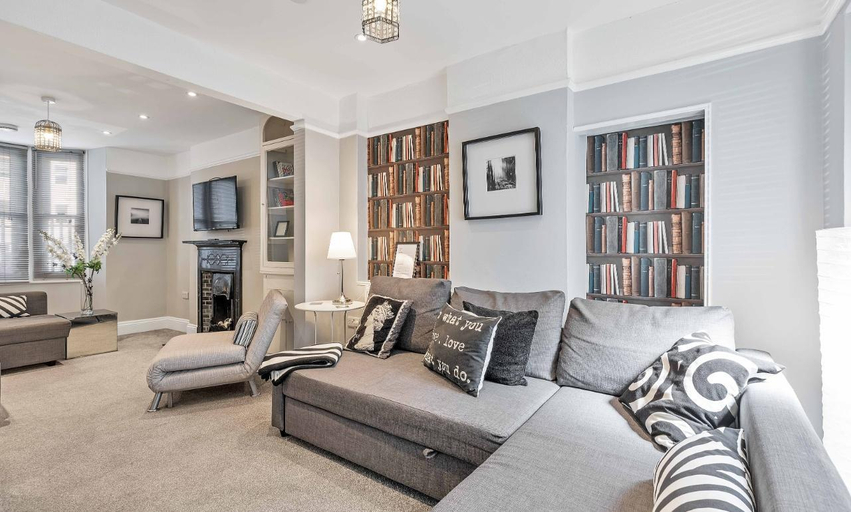 2, Central Pier Place| By My Getaways , Brighton and Hove