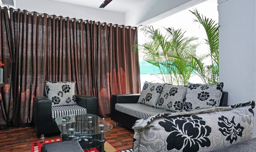 Public Area 3, Treebo Lotus Baner, Pune